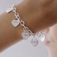 Pulseira Corações da Vida - Personalizável - Gravação a Laser - Aço Inoxidável | Oferta Especial Dia Das Mães!