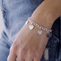 Pulseira Corações da Vida - Personalizável - Gravação a Laser - Aço Inoxidável | Oferta Especial Dia Das Mães!