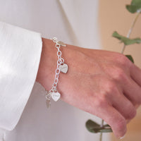 Pulseira Corações da Vida - Personalizável - Gravação a Laser - Aço Inoxidável | Oferta Especial Dia Das Mães!